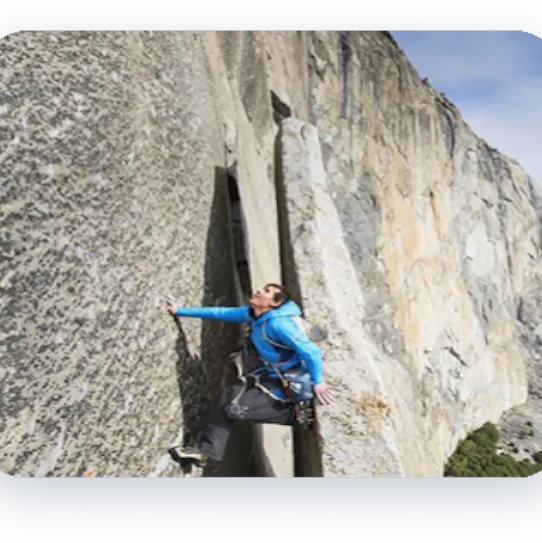Pro climber climbing Yosemite's El Capitan with Street View